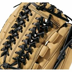 Wilson A2000 D33 11.75" Infield/Pitcher Glove -Baseball Glove Sales Shop D33 5